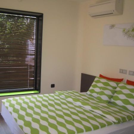 Apartment Alegria Varna Esterno foto