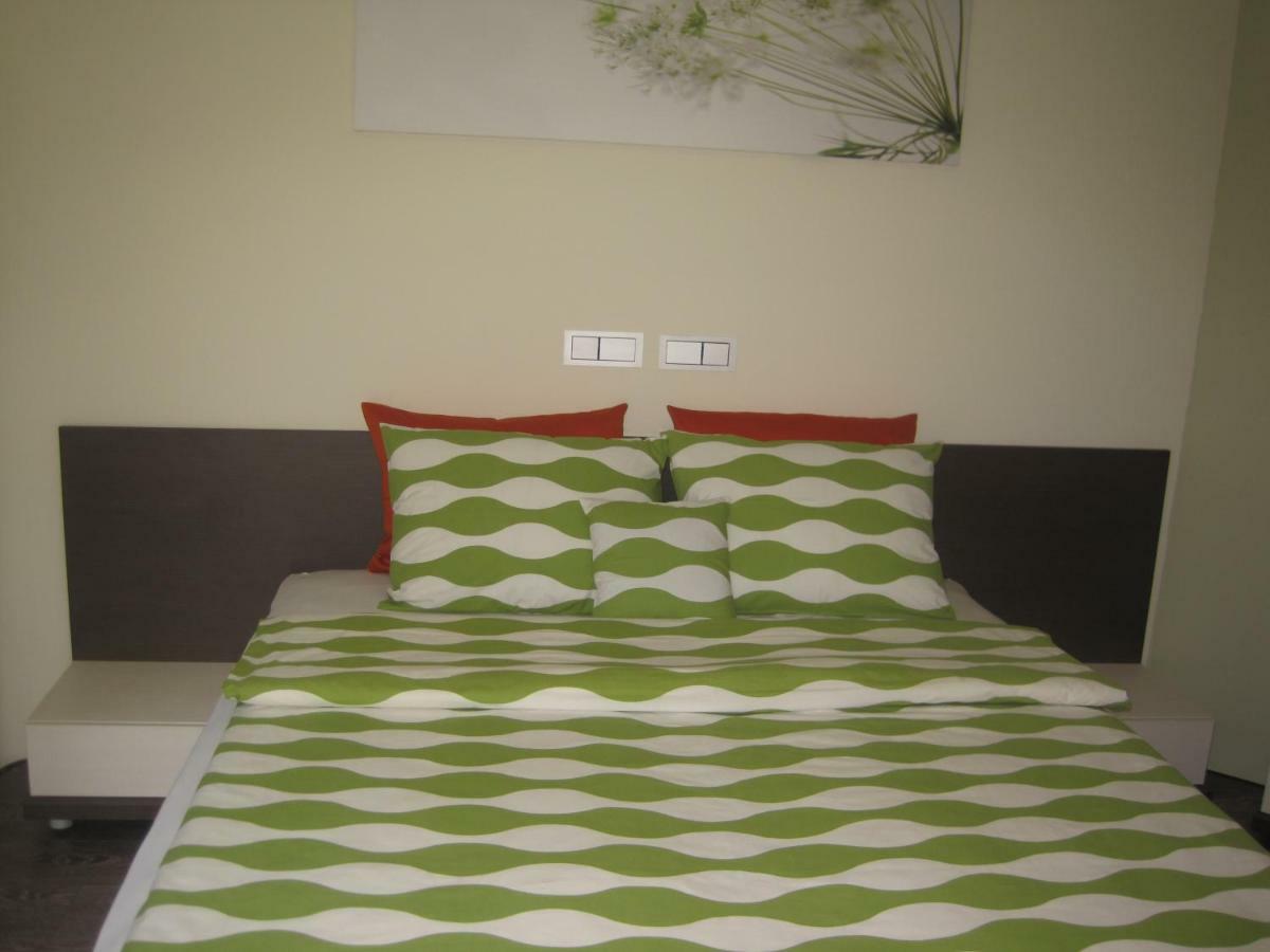 Apartment Alegria Varna Esterno foto